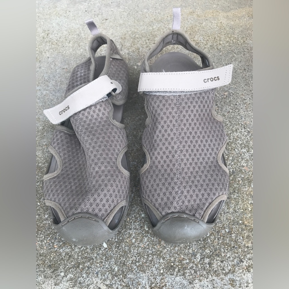 Womens Crocs Water Shoes Size 10